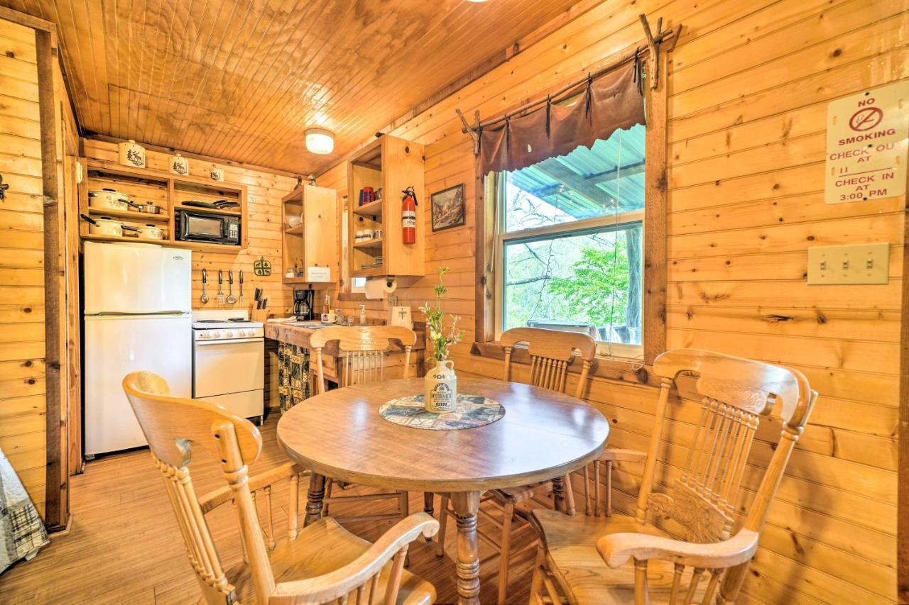 Rustic Davis Cabin Less Than Half Mile To Turner Falls! Екстериор снимка